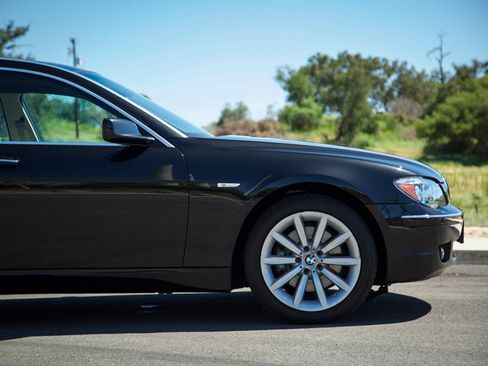 Used 2008 BMW 750Li image 8