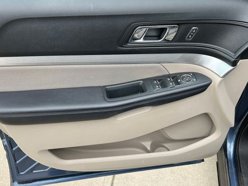 Used 2018 Ford Explorer FWD image 13