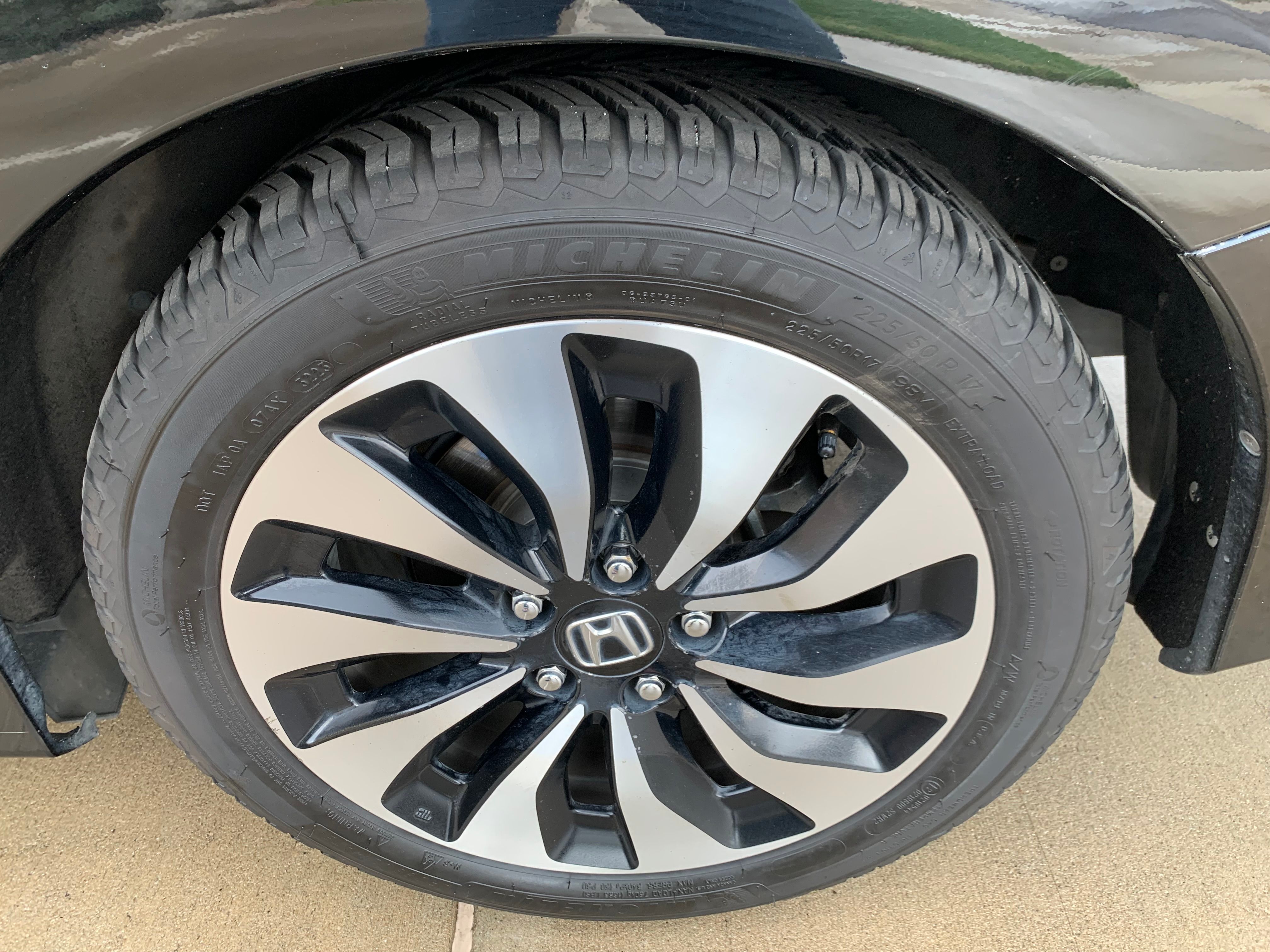 Used 2015 Honda Accord EX-L image 11