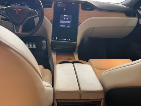 Used 2020 Tesla Model S Performance image 16