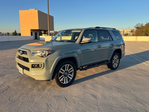Used 2022 Toyota 4Runner TRD Sport w/ Technology Package image 1