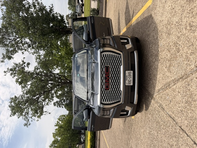 Used 2021 GMC Yukon Denali w/ Denali Premium Package RWD image 12