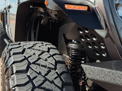 Used 2019 Jeep Wrangler Unlimited Sport S image 16