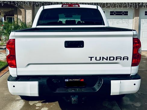 Used 2017 Toyota Tundra SR5 w/ TRD Off Road Package image 5