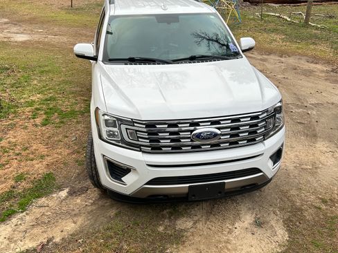 Used 2018 Ford Expedition Limited image 1