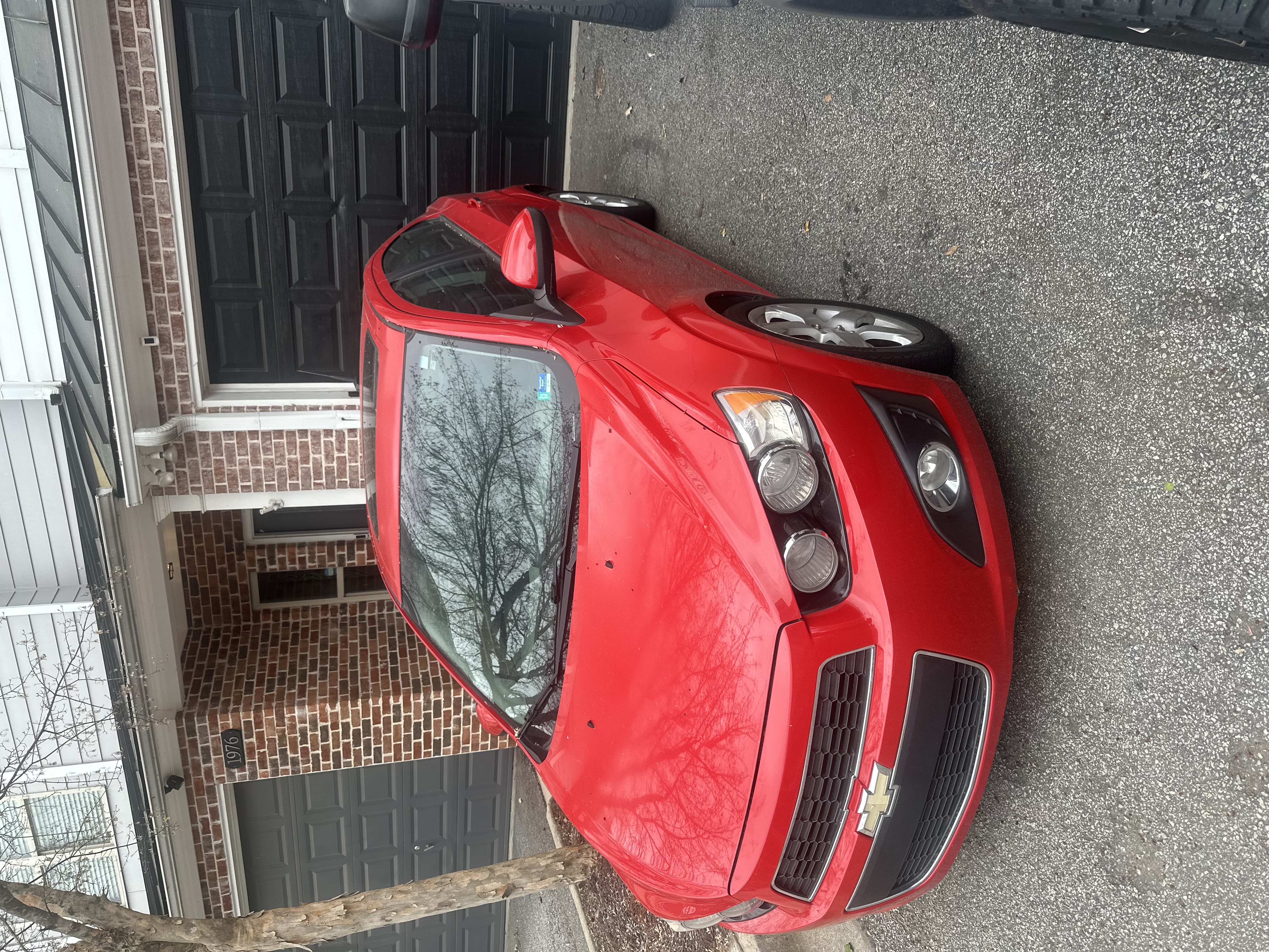 Used 2012 Chevrolet Sonic LTZ FWD image 4