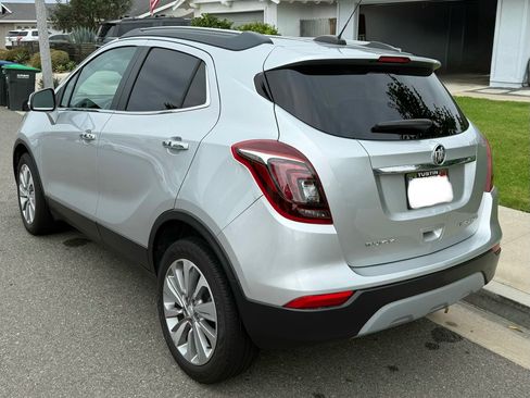 Used 2018 Buick Encore Preferred image 4