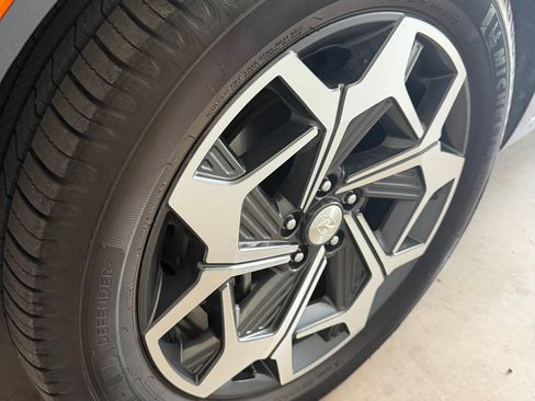 Used 2021 Hyundai Palisade Calligraphy image 17