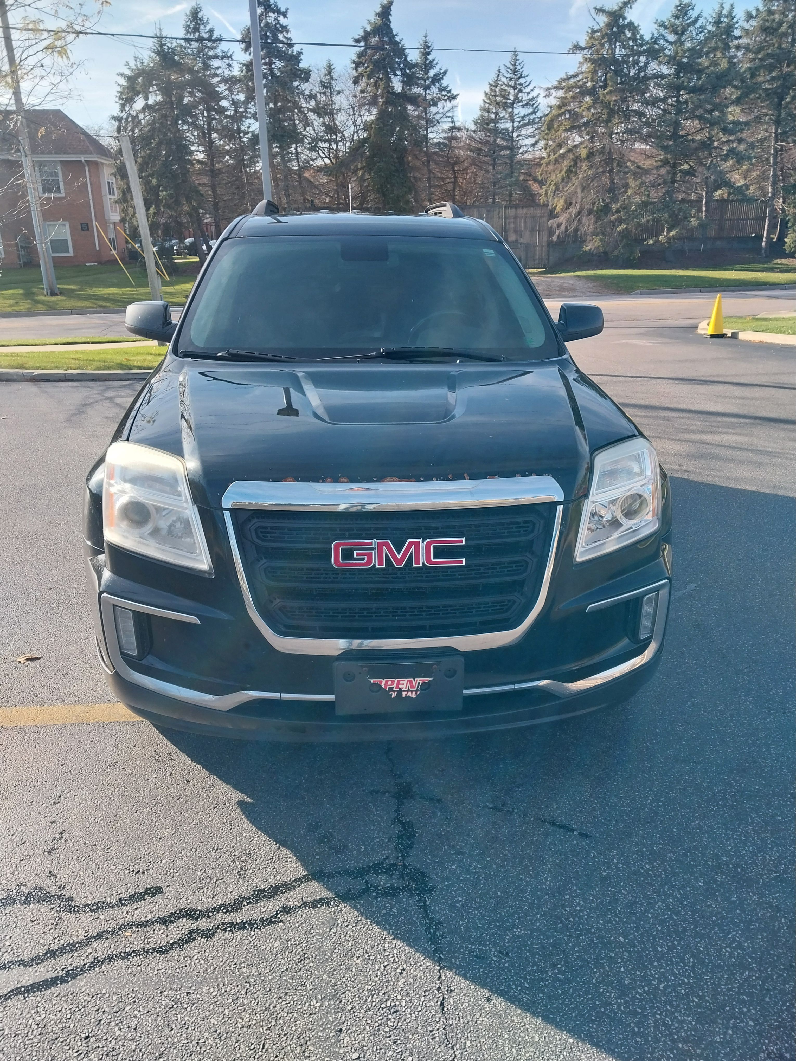 Used 2017 GMC Terrain SLE w/ Convenience Package FWD image 4