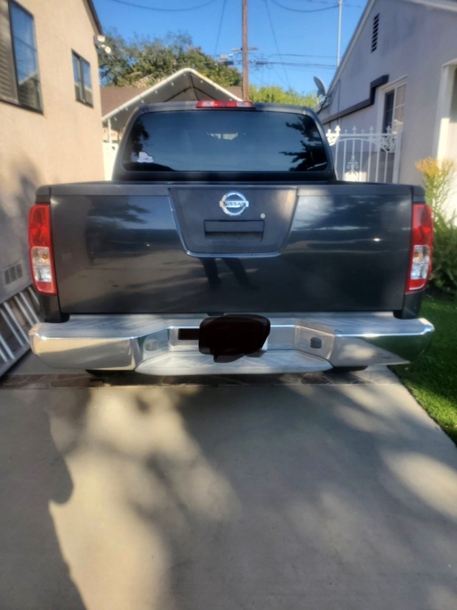 Used 2012 Nissan Frontier SV RWD image 5