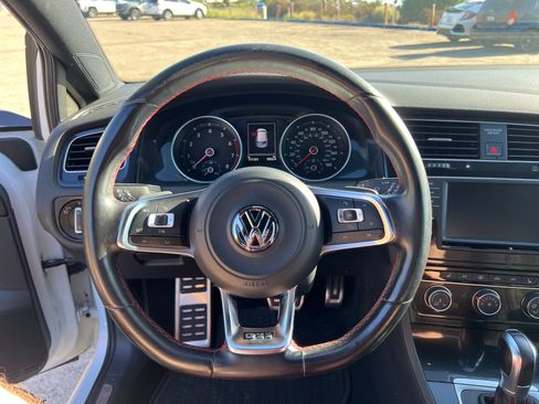 Used 2016 Volkswagen GTI S image 25