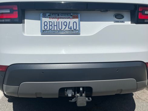 Used 2019 Land Rover Discovery HSE Luxury image 4