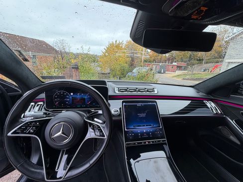 Used 2021 Mercedes-Benz S 580 S 580 4MATIC Sedan 4D image 10