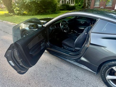 Used 2015 Ford Mustang Coupe w/ Equipment Group 051A RWD image 10