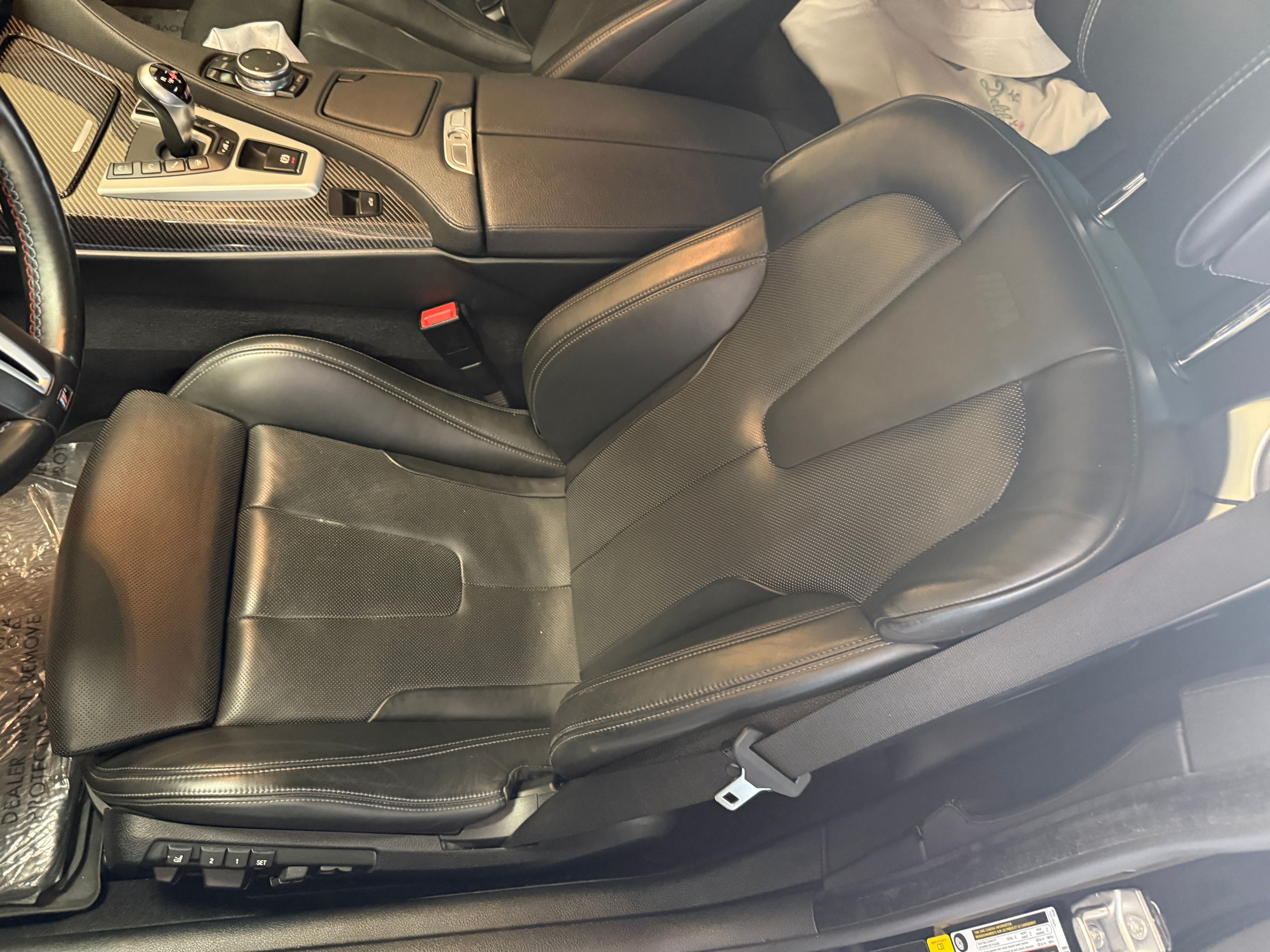 Used 2016 BMW M6 Convertible RWD image 11