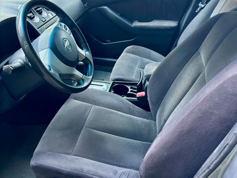 Used 2009 Nissan Altima Hybrid Sedan FWD image 8