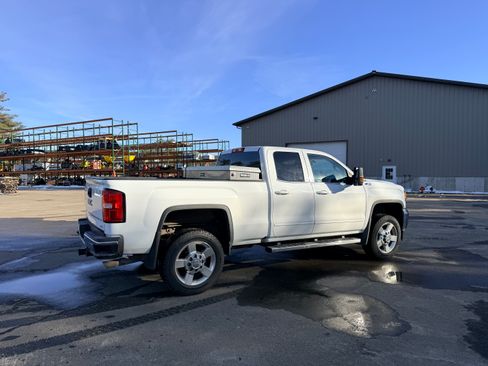 Used 2019 GMC Sierra 2500 SLE image 6