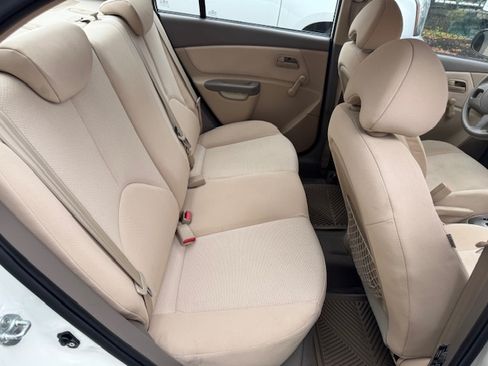 Used 2010 Kia Rio LX image 8