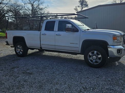 Used 2016 GMC Sierra 3500 SLT w/ Driver Alert Package image 2