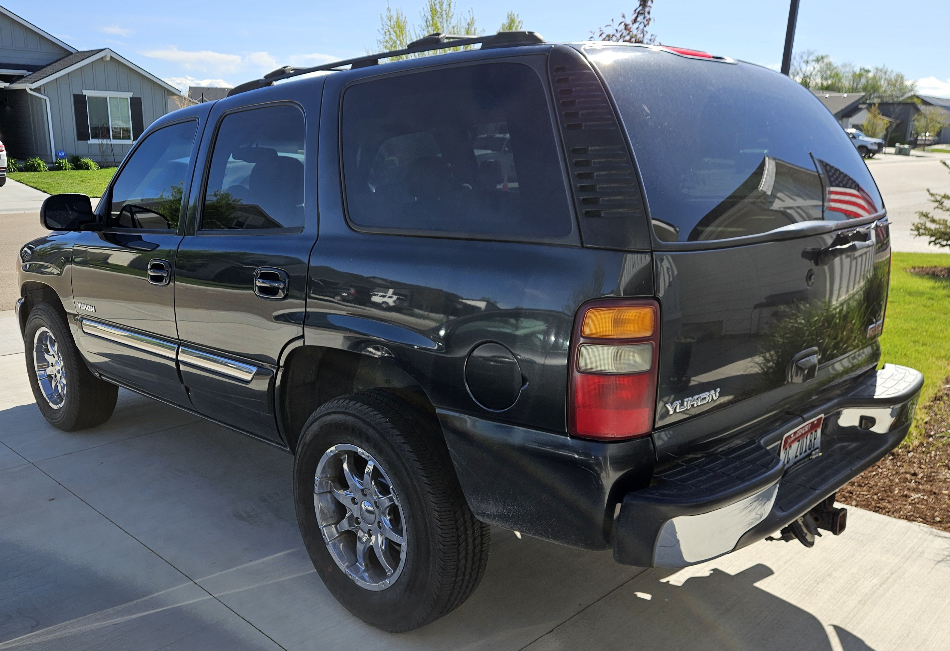 Used 2005 GMC Yukon SLE w/ Cargo Package AWD/4WD image 5