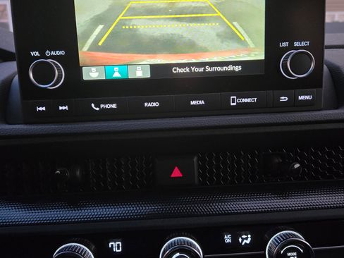 Used 2025 Honda CR-V LX image 11