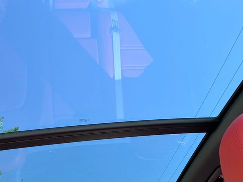 Used 2023 Porsche Cayenne Platinum Edition image 24