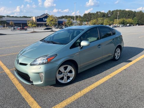 Used 2013 Toyota Prius Five image 11