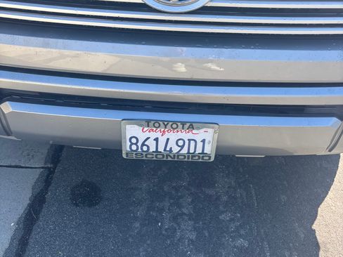 Used 2015 Toyota Tundra 1794 Edition image 4