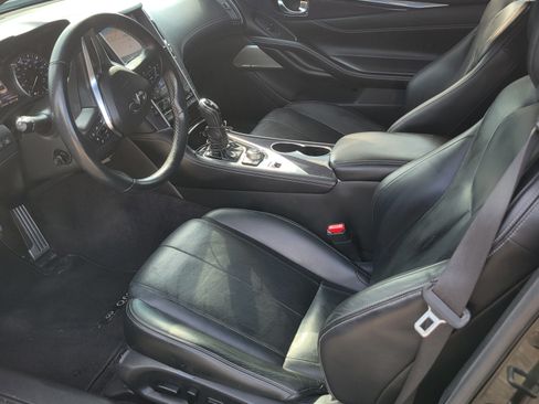 Used 2018 INFINITI Q60 Red Sport 400 w/ Pro Active Package image 11