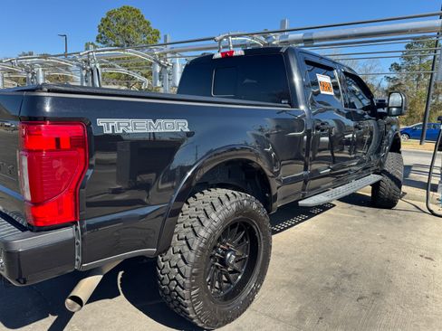Used 2020 Ford F250 Lariat image 5