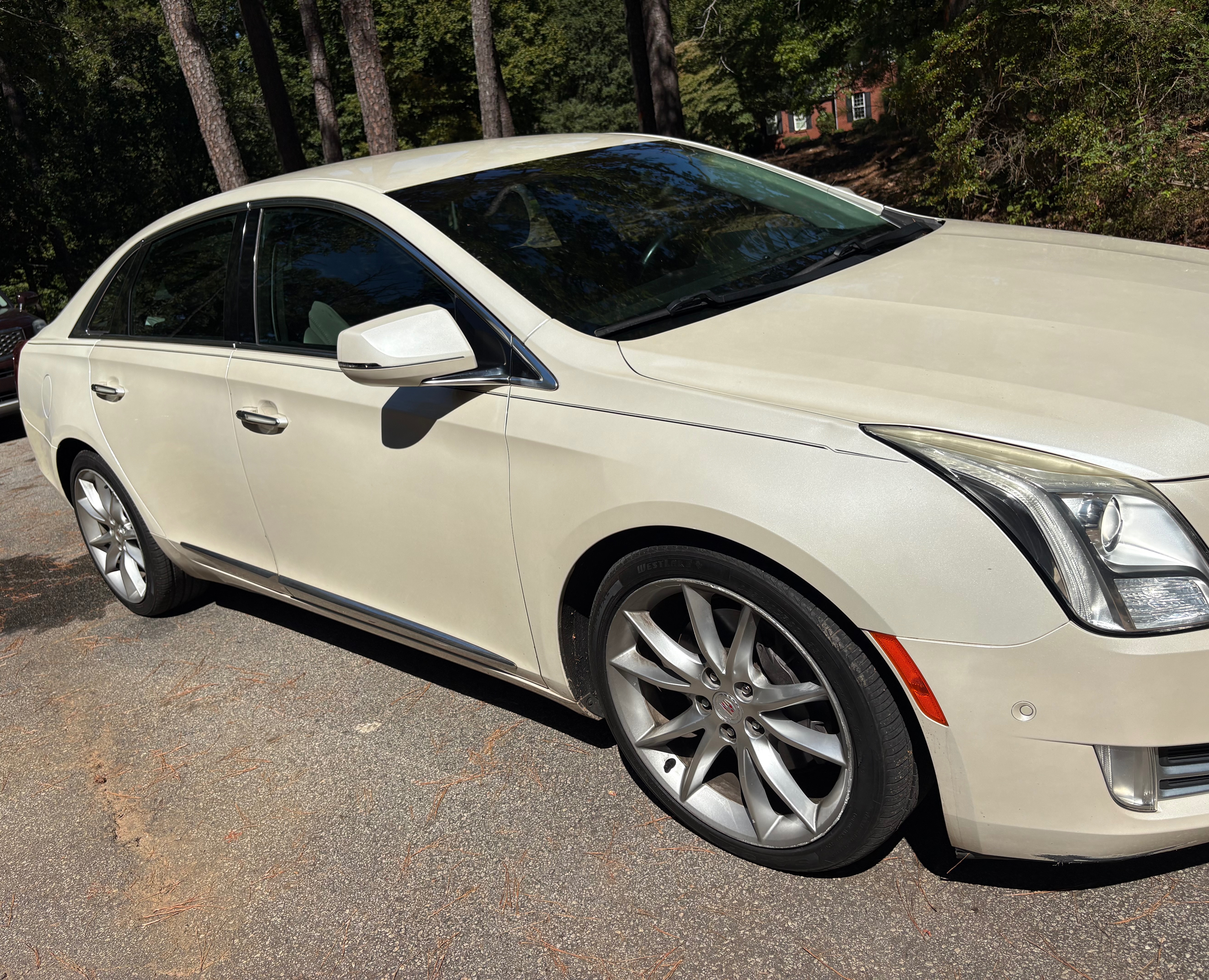 Used 2015 Cadillac XTS Premium FWD image 5