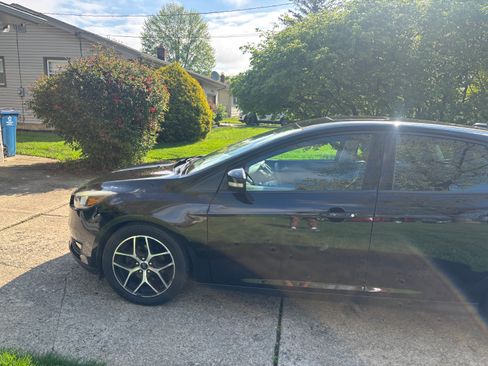 Used 2018 Ford Focus SEL image 8