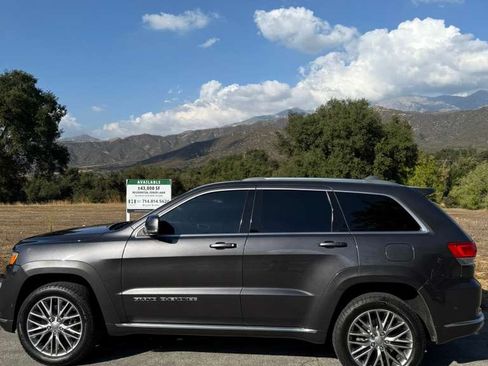 Used 2018 Jeep Grand Cherokee Summit w/ Platinum Series Group image 5