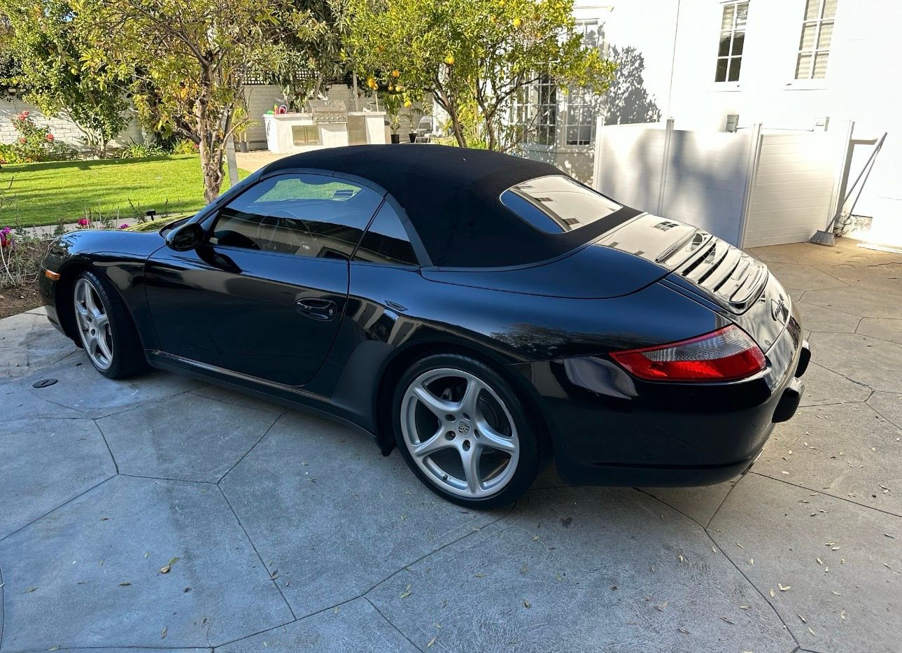 Used 2008 Porsche 911 Carrera 4 AWD/4WD image 2