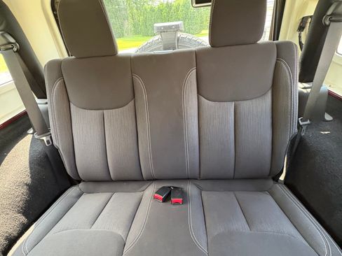Used 2013 Jeep Wrangler Sahara w/ Connectivity Group AWD/4WD image 6