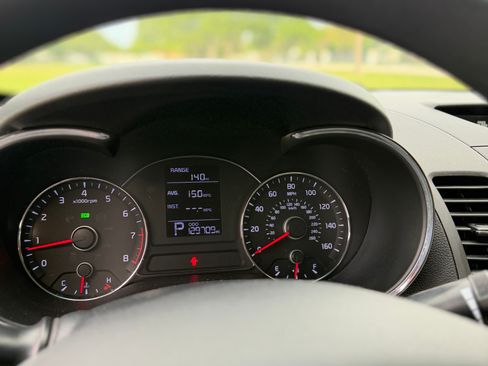 Used 2016 Kia Forte LX FWD image 14