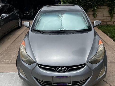 Used 2012 Hyundai Elantra Limited w/ Technology Pkg 5 FWD image 4