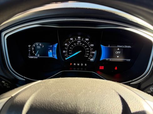 Used 2014 Ford Fusion SE image 17