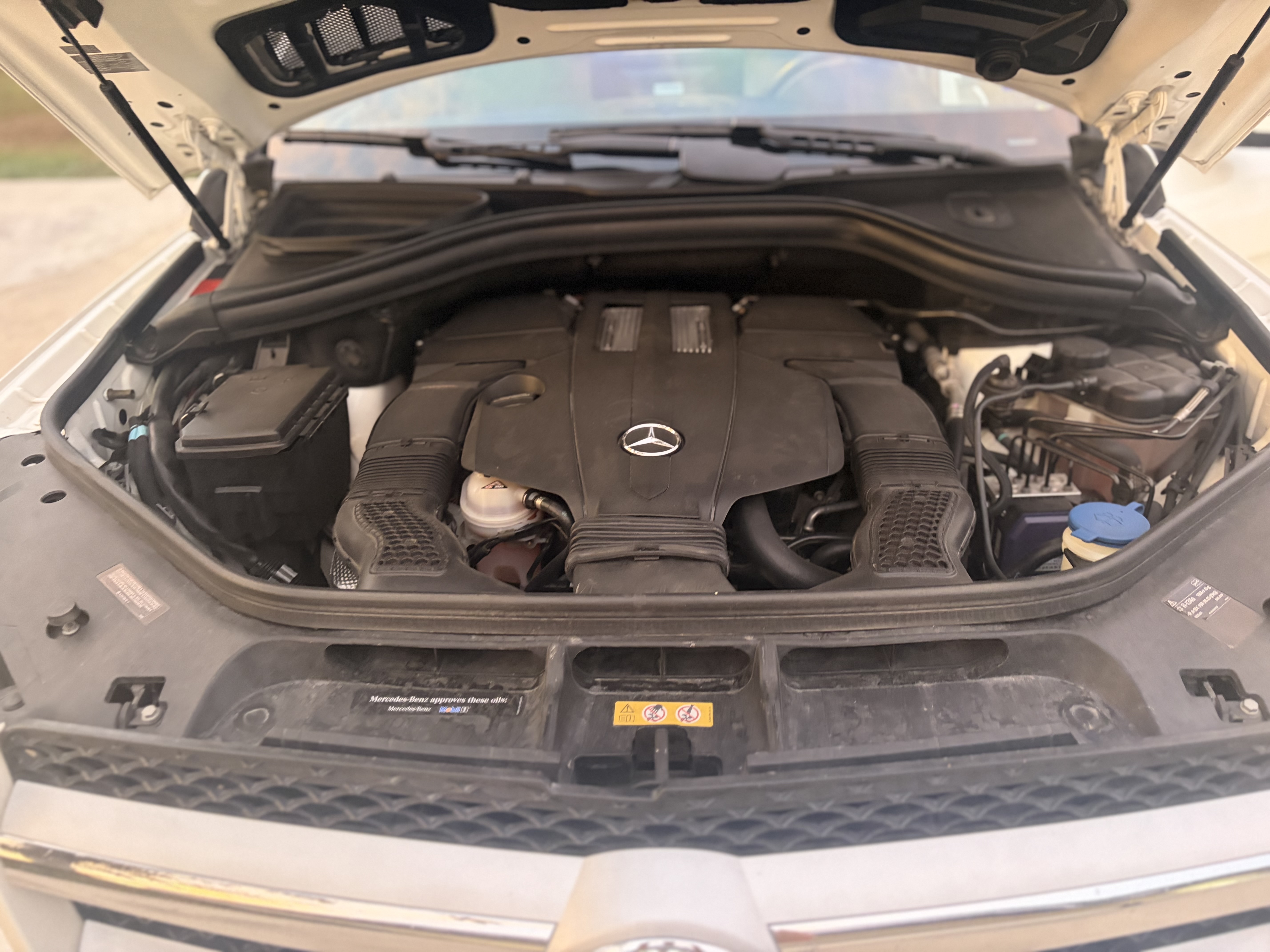 Used 2015 Mercedes-Benz GL 450 4MATIC image 2