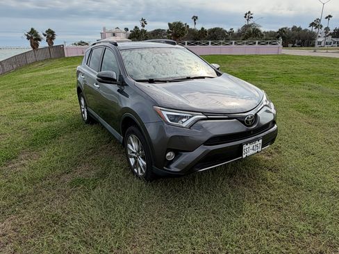 Used 2018 Toyota RAV4 Limited image 5