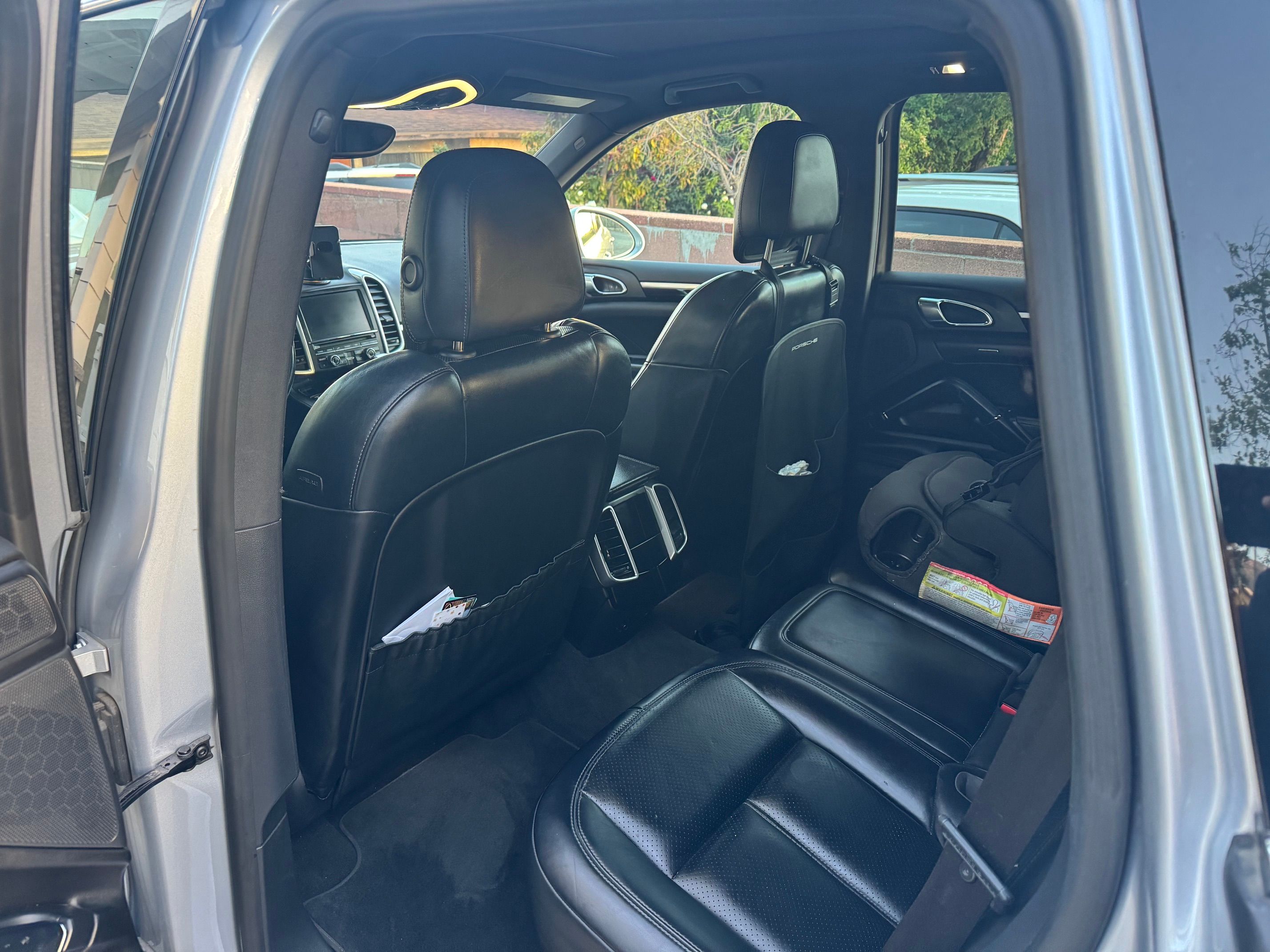 Used 2015 Porsche Cayenne Diesel AWD/4WD image 4