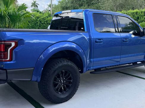 Used 2019 Ford F150 Raptor w/ Equipment Group 802A Luxury AWD/4WD image 4