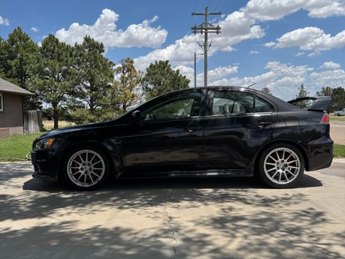 Used 2014 Mitsubishi Lancer Evolution GSR AWD/4WD image 2