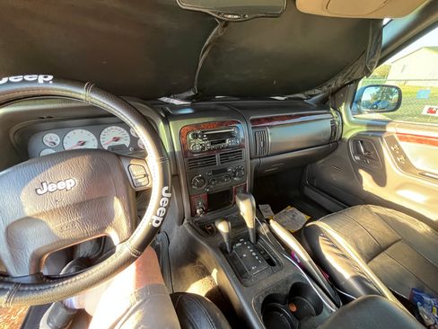 Used 2001 Jeep Grand Cherokee Limited AWD/4WD image 9
