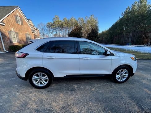 Used 2020 Ford Edge SEL w/ Convenience Package image 5