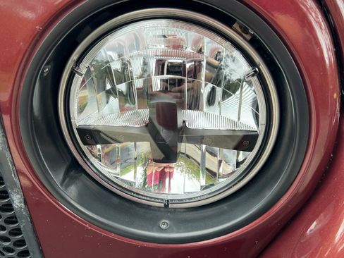 Used 2003 Jeep Wrangler Sahara image 8