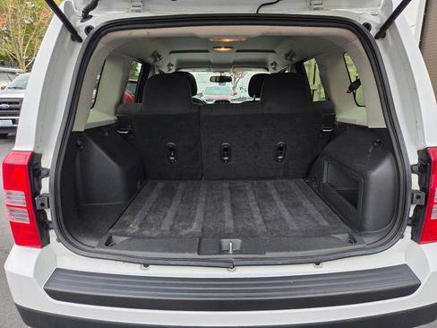 Used 2014 Jeep Patriot Sport w/ Power Value Group image 6
