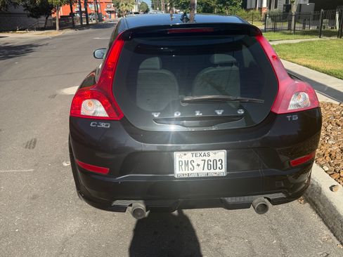 Used 2013 Volvo C30 T5 R-Design FWD image 4