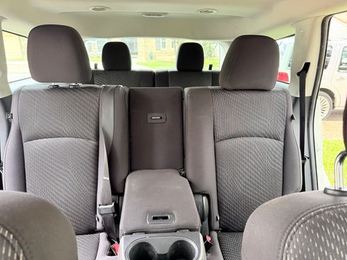 Used 2014 Dodge Journey American Value Package w/ Flexible Seating Group FWD image 17
