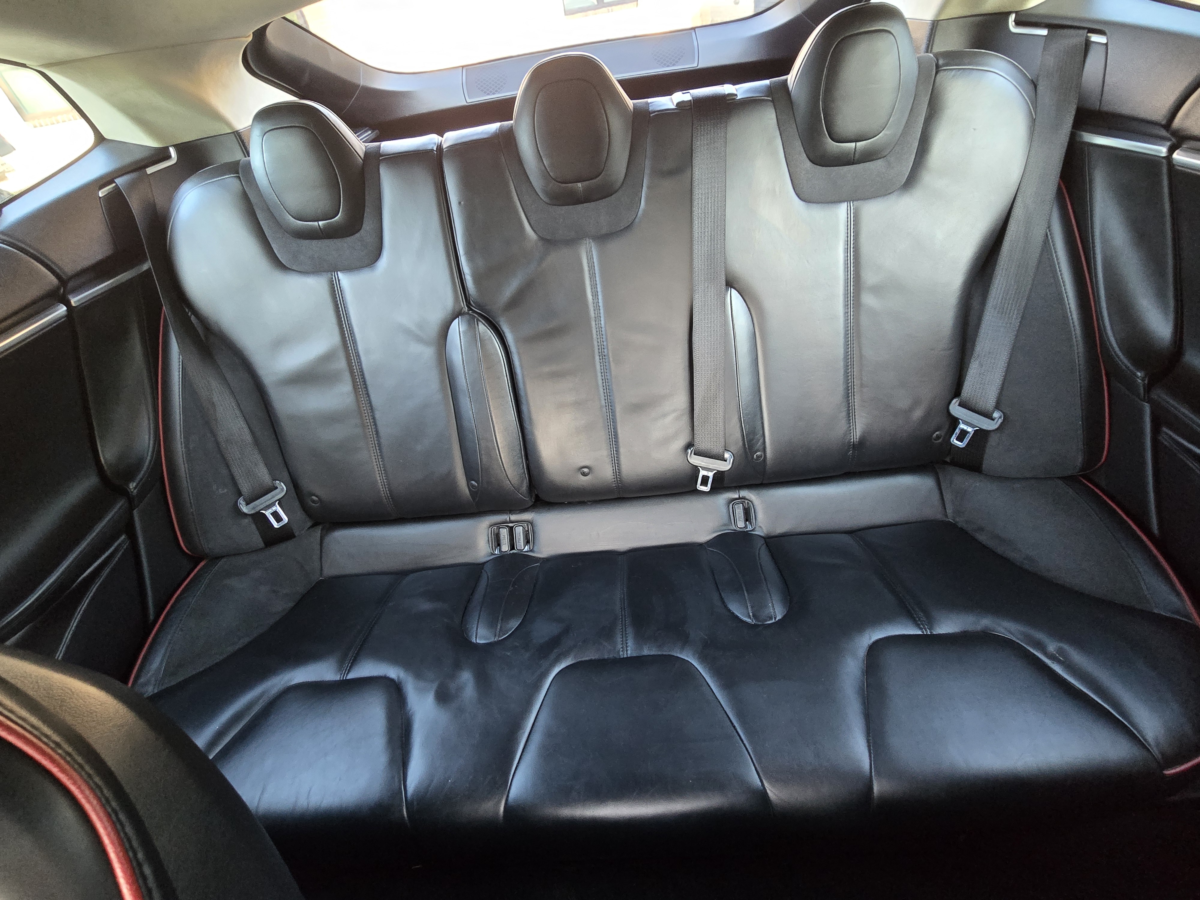 Used 2013 Tesla Model S Performance RWD image 9